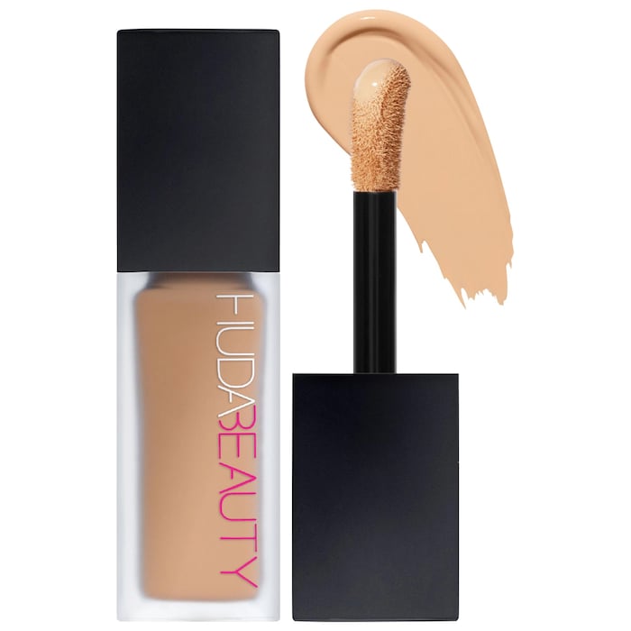 Huda Beauty Easy Blur Concealer