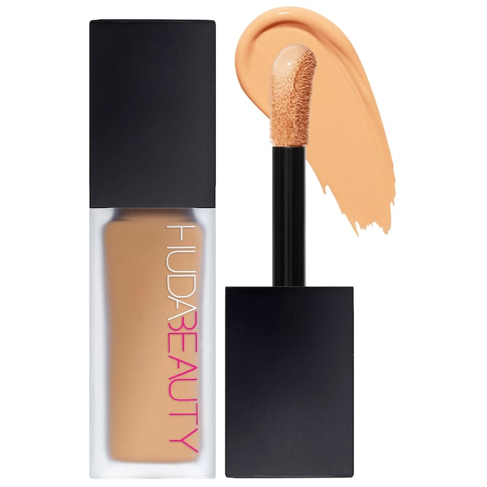 Huda Beauty Easy Blur Concealer