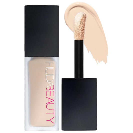Huda Beauty Easy Blur Concealer