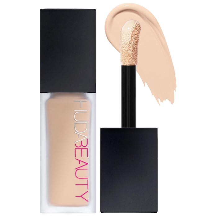 Huda Beauty Easy Blur Concealer
